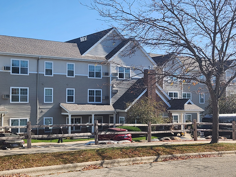 Charter Senior Living of Verona Exterior